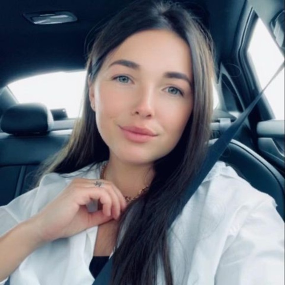 Meet your Posher, Tanya - Picture 1 of 1